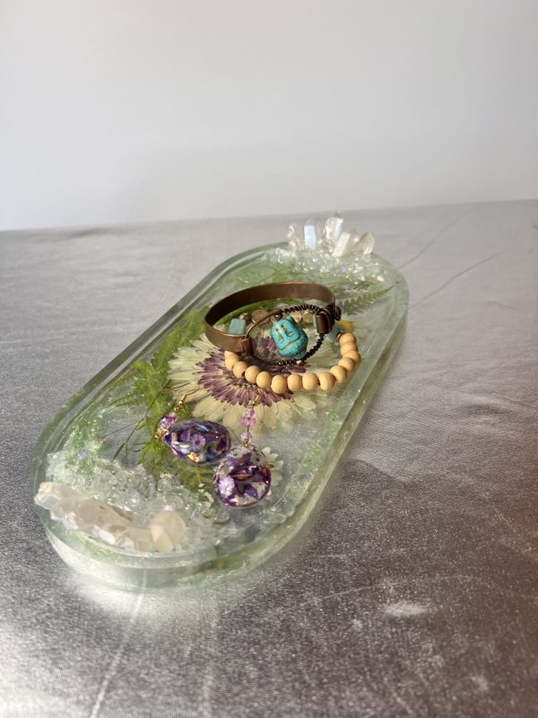 Product Image and Link for Dried Flower Resin Dish with Quartz Crystal