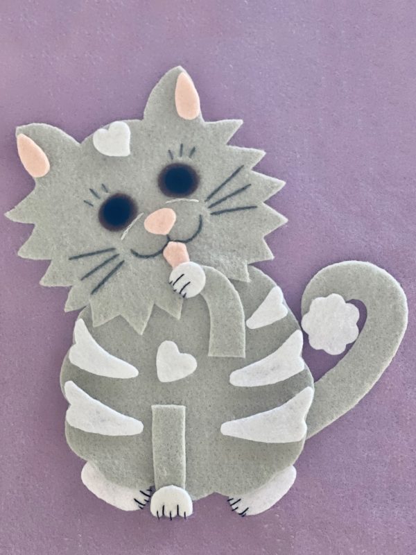 Product Image and Link for Kitten – Gray and White, Cat Felt Animal Pattern, Do-it-yourself Craft