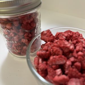 Product Image and Link for Freeze-dried Raspberries .6oz