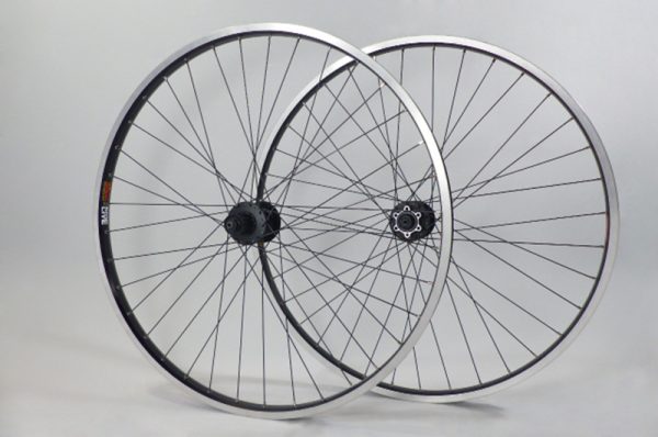 Product Image and Link for Lynx XR handbuilt Wheels by Vagari Cycling