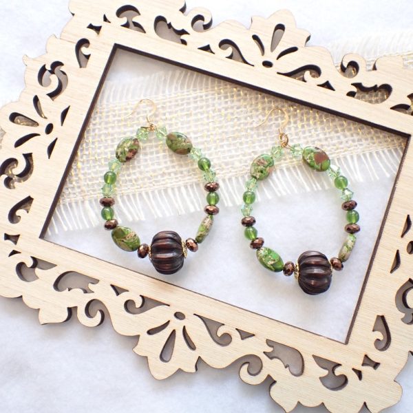 Product Image and Link for Hoop, Green & Bronze