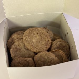 Product Image and Link for Everyday Favorites Snickerdoodle Cookies- per dozen