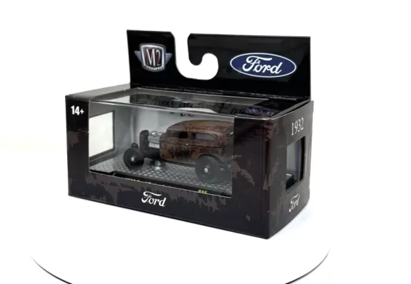 Product Image and Link for M2 Machines R85 1932 Ford Tudor Sedan