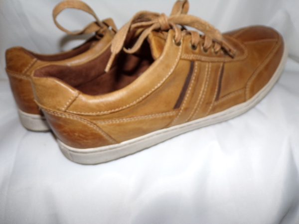 Product Image and Link for KENNETH COLE REACTION TAN MEN’S SNEAKER SIZE 10.5 LIKE NEW