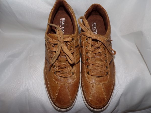 Product Image and Link for KENNETH COLE REACTION TAN MEN’S SNEAKER SIZE 10.5 LIKE NEW